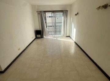Departamento de 3 ambientes, Mar del Plata · Venta Depto 3 Amb Cpn Balcon a La Calle Plaza Colon