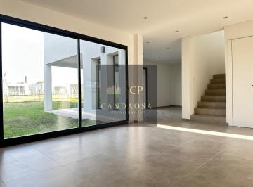 Casa · 178m² · 4 Ambientes · 3 Cocheras · Sg Casa Venta Barrio Pilar del Este