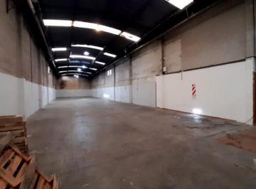 Bodega-Galpón · 385m² · Galpón / Deposito en Alquiler Chile 1200 Villa Raffo