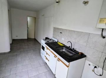 Departamento de 2 ambientes, Córdoba · Alquilo Departamento Sobre Av Rafael Nuñez de 1 Dormitorio - Frente a La Nuñez