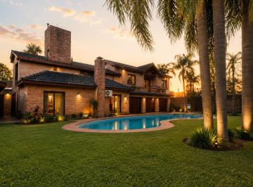 Casa · 160m² · 6 Ambientes · Casa - El Rocio