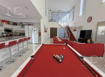 Casa · 360m² · 5 Ambientes · 2 Cocheras · Casa en Alquiler Fincas de Hudson!