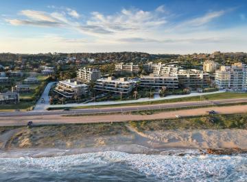 Departamento · 81m² · 2 Ambientes · 1 Cochera · Venta Apartamento 1 Dormitorio Selenza Residences