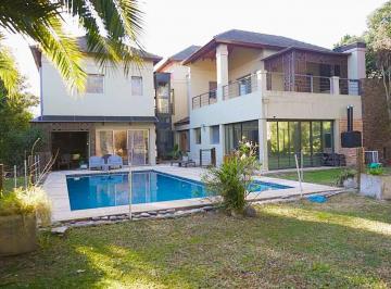 Casa de 6 ambientes, Esteban Echeverría · Venta Única de Casa con Ascensor Privado Saint Thomas Country Club, Canning (856 m², Golf. Imperdible)