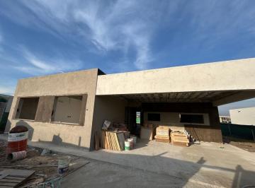 Casa de 5 ambientes, Ezeiza · Casa a La Venta en San Simon de Canning! Entrega: Agosto 2026! 4 Dorm. y Piscina!