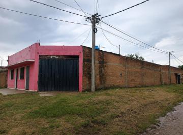 casas en venta · Dos Propiedades Linderas en Esquina – 561 m² Totales – Barrio Tomás Ryan, Tartag