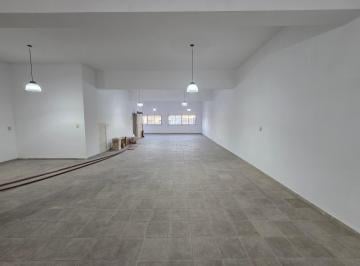 Local comercial , Pompeya · Dueño Alquila Local Comercial. Sin Columnas. 340 m² Aprox. Baños y Montacargas.
