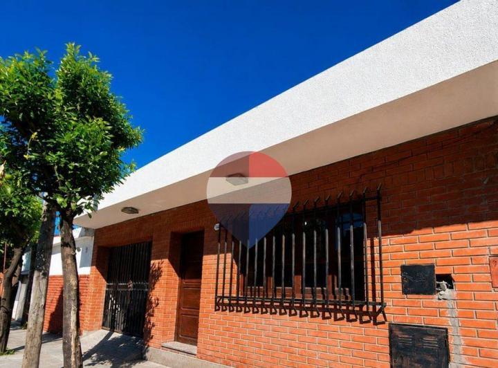 Casa en venta en 9 de Julio · 6 ambientes