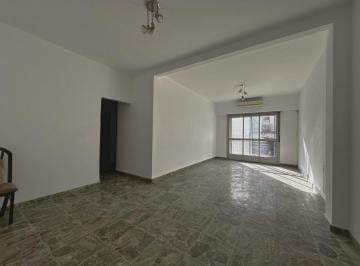 Departamento · 111m² · 4 Ambientes · Venta Depto 4 Amb, Balcon, Balvanera. Apto Credito