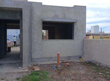 Casa · 160m² · 6 Ambientes · 1 Cochera · Venta Casa Terrazas de Manantiales Cordoba