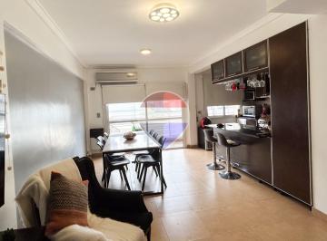 Departamento · 94m² · 4 Ambientes · 1 Cochera · Dpto 4 Amb Venta - Parque Patricios con Cochera