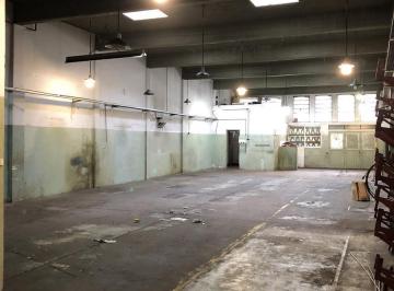 Depósito · 243m² · 3 Ambientes · Alquiler Galpon en Lugano
