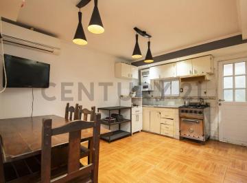 Oficina comercial · 60m² · 5 Ambientes · Venta Duplex en 3 Dorm. en V. Catella, La Plata