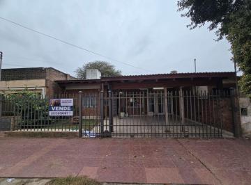 Casa de 6 ambientes, Córdoba · Venta Casa a Refaccionar 3 Dorm. Patio y Cochera Bo Los Sauces Zona Sur Córdoba