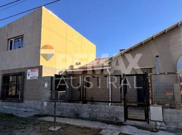 Casa · 294m² · 7 Ambientes · Diadema: 2 Casas en Esquina Sobre Lote 382 m²