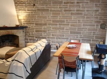Casa · 80m² · 3 Ambientes · 1 Cochera · Casas en Venta en City Bell