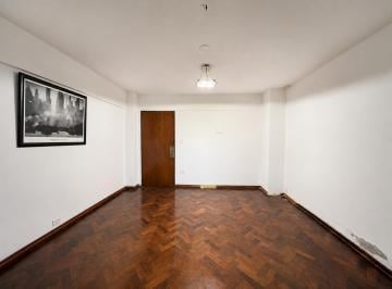 Oficina comercial · 74m² · 5 Ambientes · Oficina en Centro