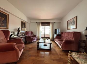 Departamento · 110m² · 4 Ambientes · 1 Cochera · Piso 3 Ambientes en Arenales y Roca