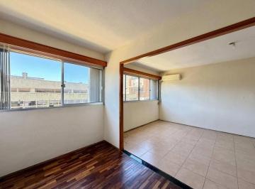 Departamento · 61m² · 4 Ambientes · 1 Cochera · Alquiler Apartamento Malvin Norte 3 Dorm.