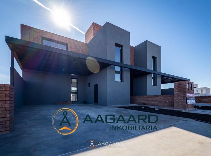 PH · 137m² · 4 Ambientes · 2 Cocheras