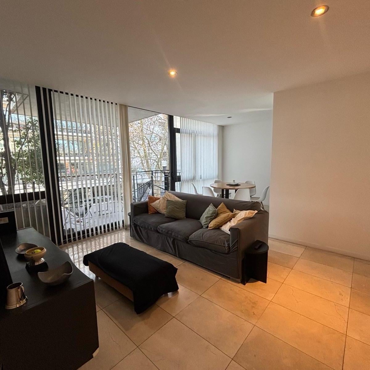 Departamento en venta. Edificio Malecón Hue, 3 amb, 170m², con cochera doble y patio privado
