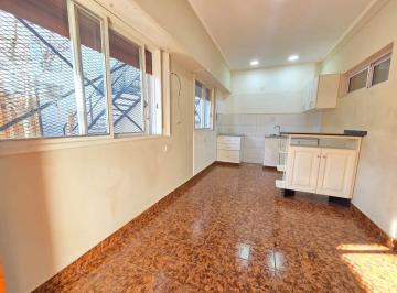 PH · 55m² · 3 Ambientes · Alquiler PH 3 Amb C/patio Exc Ubicacion V. Alsina