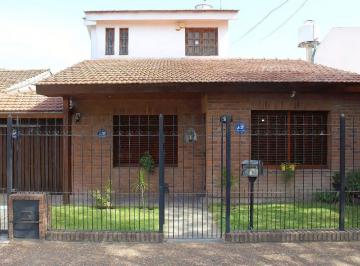 Casa · 130m² · 4 Ambientes · 2 Cocheras · Casa 4 Ambientes en Venta Moreno Apto Credito