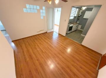 Departamento · 46m² · 3 Ambientes · Departamento en Alquiler de 3 Ambientes en Monte Castro