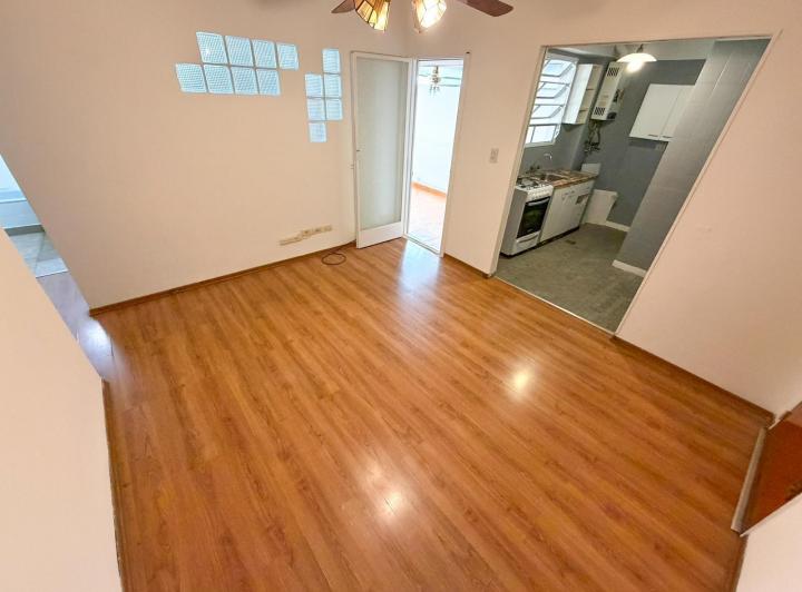Departamento en Alquiler de 3 Ambientes en Monte Castro