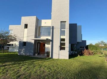 Casa de 5 ambientes, Unquillo · Casa en Venta ¡Apta Crédito! | Country Las Corzuelas | 4 Dorm. | Lote Central de 1.568 m²
