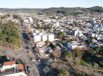 Casa · 232m² · 4 Ambientes · 1 Cochera · Venta Local Comercial + Vivienda en Esq. Premium