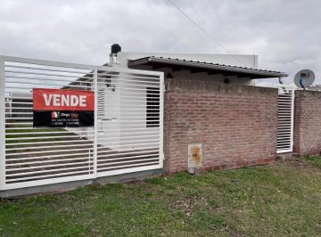 Casa · 300m² · 2 Dormitorios · Casa en Ricardone a La Venta