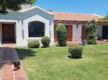 Casa de 6 ambientes, Chacras de Coria · Alquiler Casa 3 Dorm. en Chacras de Coria