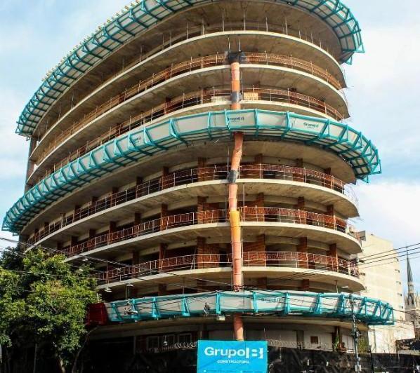 Venta | Monoambiente con Balcón Vista Abierta Al Frente – San Cristóbal