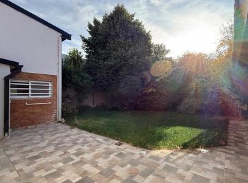 Casa · 193m² · 6 Ambientes · 2 Cocheras · Venta Casa Alta Barda
