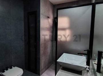 Casa · 128m² · 4 Ambientes · 1 Cochera · Venta Casa 4 Ambientes en Granadero Baigorria