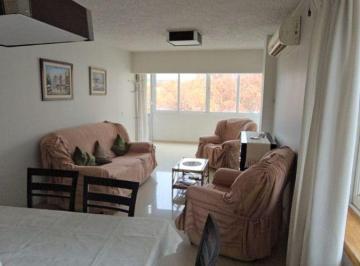 Departamento de 4 ambientes, Ciudad de Mendoza · Impecable Departamnento en 5to Piso Calle 25 de Mayo Casi Colon