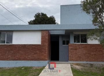 Casa · 100m² · 3 Ambientes · 1 Cochera · Casa en Villa Catalina (Etapa Eco)