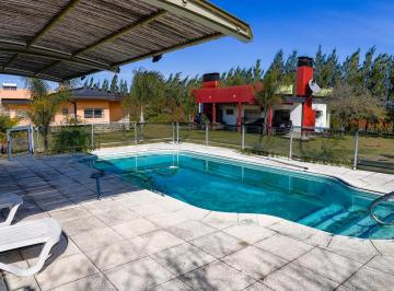 Casa · 467m² · 12 Ambientes · 2 Cocheras · Venta Casas en Block con Cocheras Quincho y Pileta Colón Entre Rios
