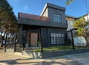 Casa · 168m² · 4 Ambientes · 1 Cochera · Casa en Venta en Muñiz Apta Crédito
