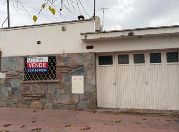 Casa de 2 ambientes, Godoy Cruz · Vendo Casa Mixta Godoy Cruz, Pegadito a La Quinta Sección