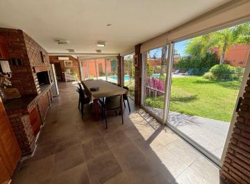 Casa de 6 ambientes, Córdoba · Una Planta | 3 Dorm. + Escritorio | Pileta + Quincho | Cerro de Las Rosas