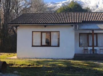 Casa · 80m² · 4 Ambientes · 1 Cochera · Casa con 1/2 Ha Villa Turismo