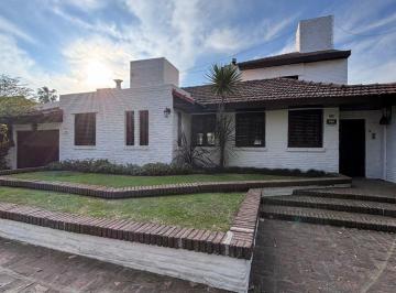 Casa de 7 ambientes, La Plata · Casa La Plata 4 Habitaciones