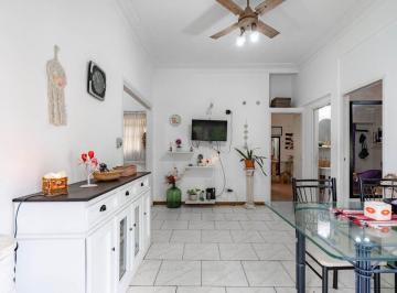 PH · 69m² · 4 Ambientes · Venta PH 4amb C/balcon Al Frente Liniers Permuta