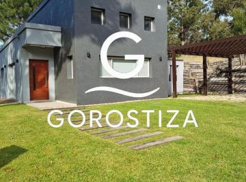 Casa · 150m² · 4 Ambientes · Senderos III Al 300