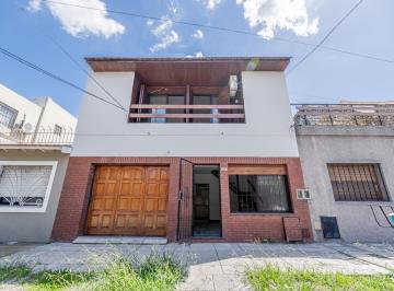 Casa · 120m² · 4 Ambientes · 1 Cochera · Casa 4 Ambiente Alquiler Ramos Mejia