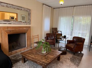 Casa · 220m² · 7 Ambientes · 8 Cocheras · San Isidro Labrador - Enero