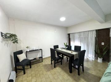 Casa · 250m² · 8 Ambientes · Venta Casa Lanus Oeste - Multifamiliar