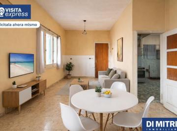 PB Living Comedor · 3 Amb Triplex con Terraza Parrilla y Altillo